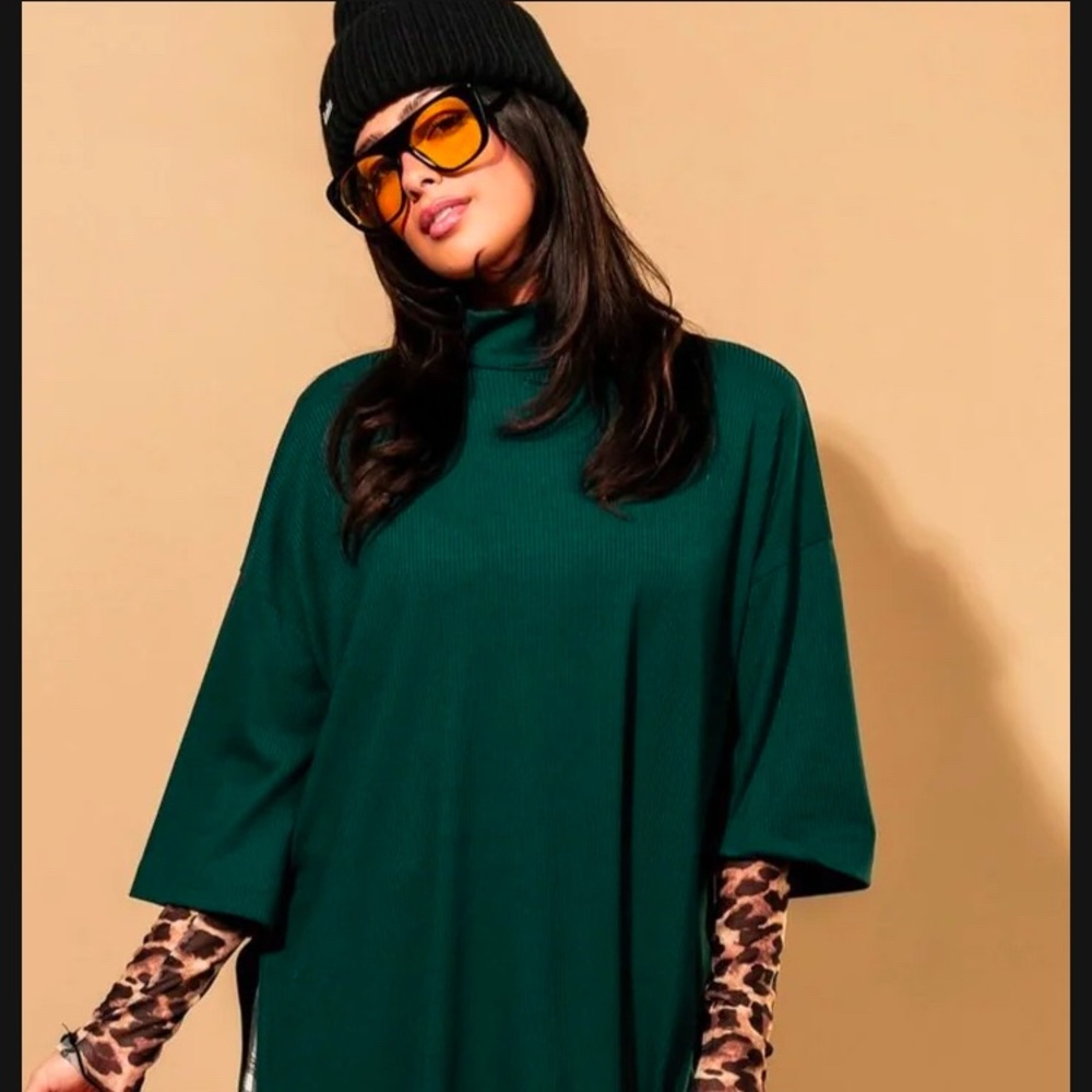 Lala Icon Mock Neck Top in Emerald